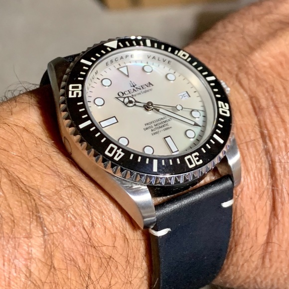 OCEANEVA DEEP EXPLORER DIVER WATCH RARE WHITE MOP - Picture 7 of 15